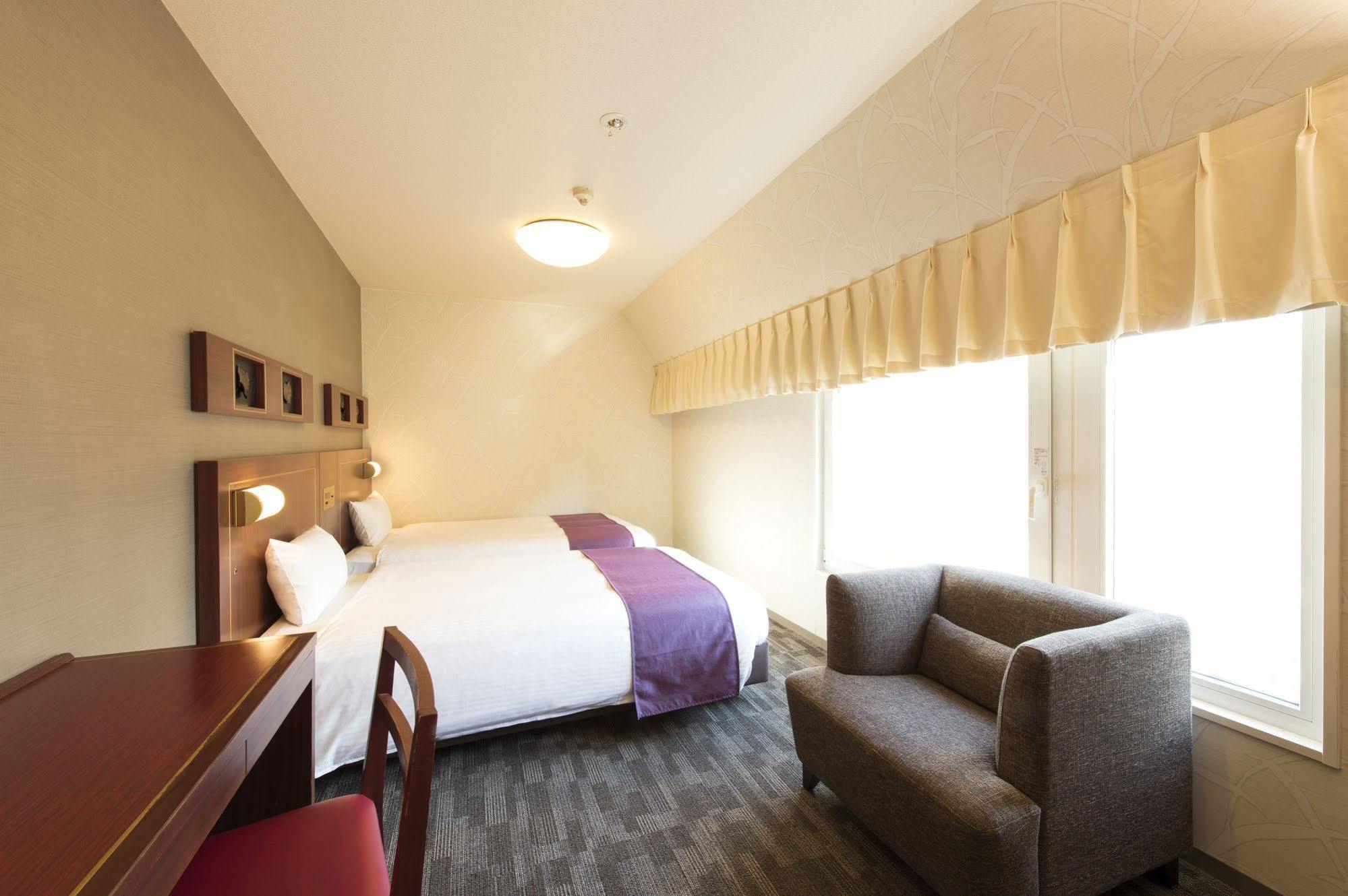 Hotel Villa Fontaine Tokyo-Jimbocho Экстерьер фото